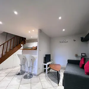 Hébergement de vacances La Petite Maison, Sainte-Foy-lès-Lyon